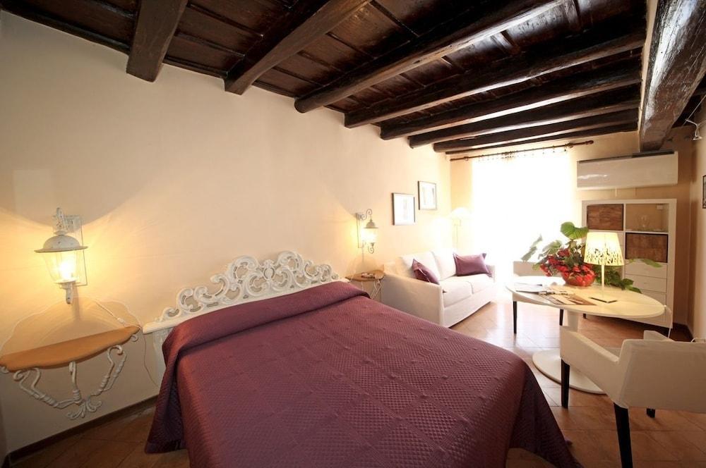 Boutique Hotel Campo De' Fiori Rome Exterior photo